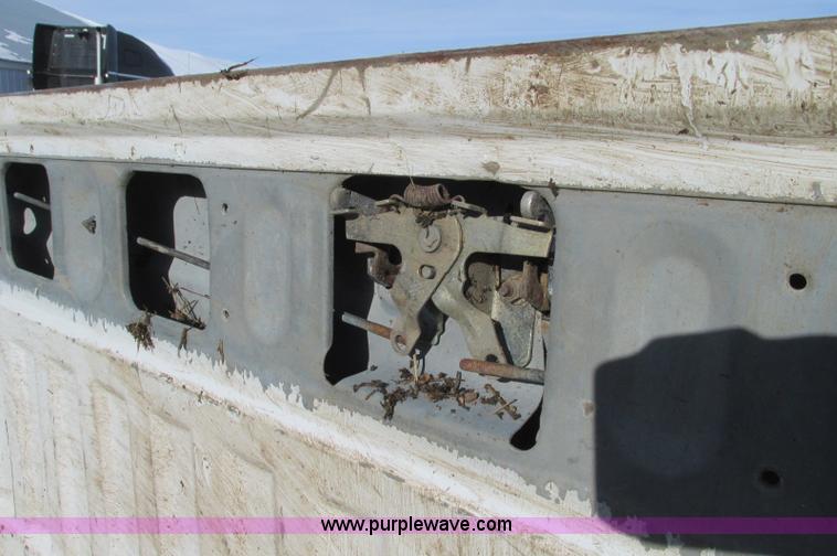 image for item E5237 1997 Ford F250 SuperCab pickup truck