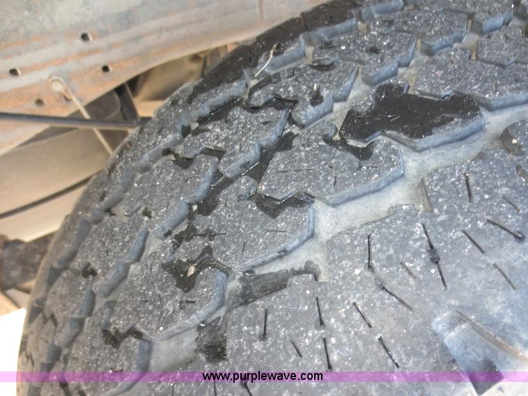 image for item F8067 2007 Ford F250 Super Duty XL Crew Cab pickup truck