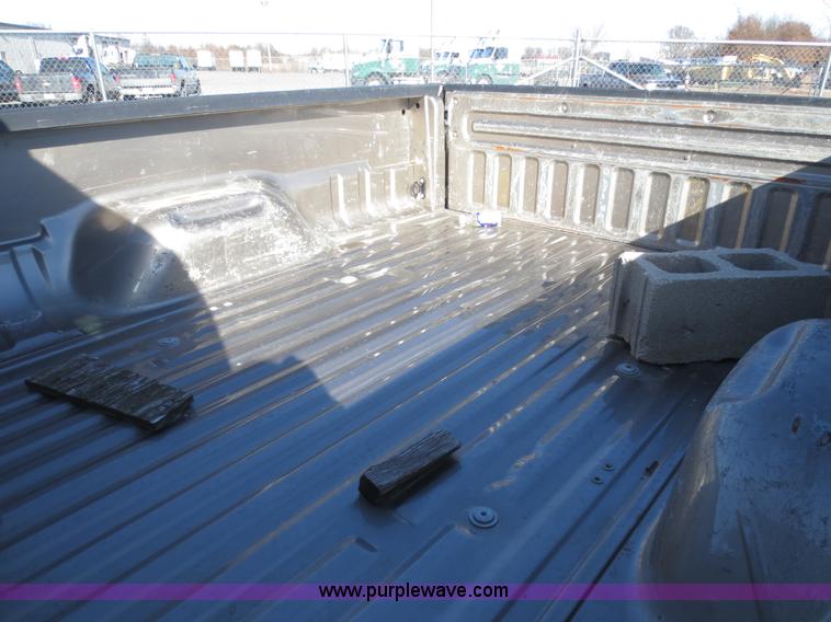 image for item F8067 2007 Ford F250 Super Duty XL Crew Cab pickup truck