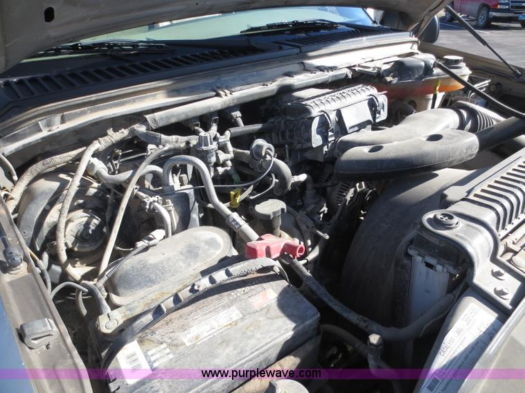 image for item F8067 2007 Ford F250 Super Duty XL Crew Cab pickup truck