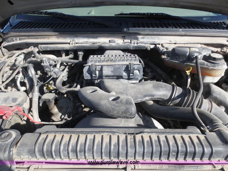 image for item F8067 2007 Ford F250 Super Duty XL Crew Cab pickup truck