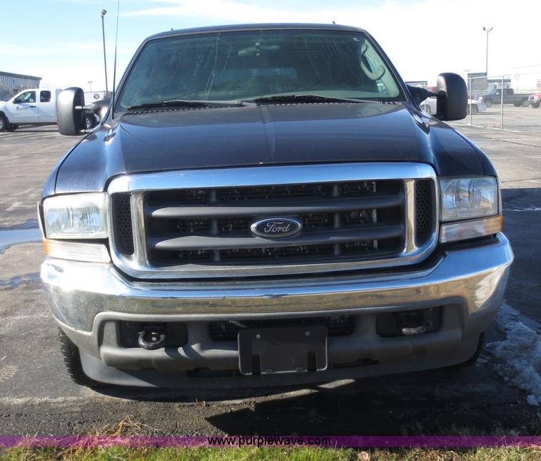 image for item F8068 2003 Ford F250 Super Duty XLT SuperCab pickup truck
