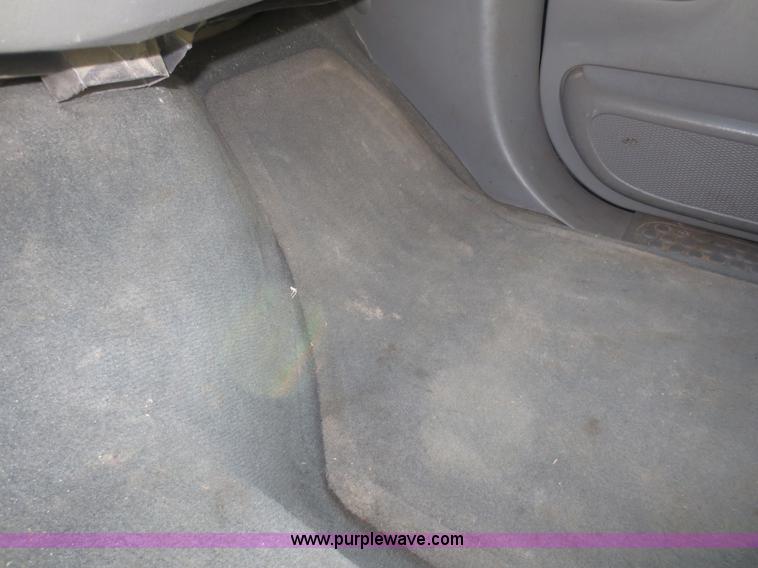 image for item F8068 2003 Ford F250 Super Duty XLT SuperCab pickup truck