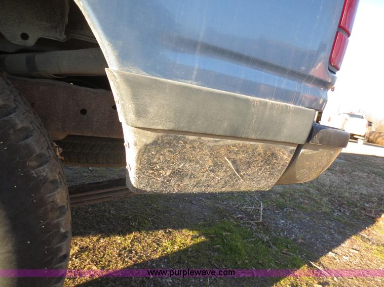 image for item F8069 1991 Ford Explorer XL SUV