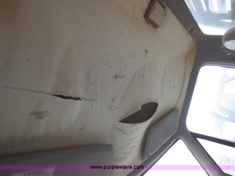 image for item F8082 1996 Ford F250 HD XL flatbed truck