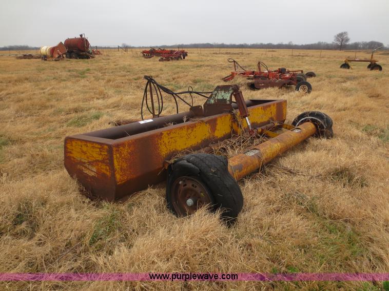 image for item F8086 12' box blade