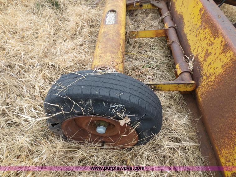 image for item F8086 12' box blade