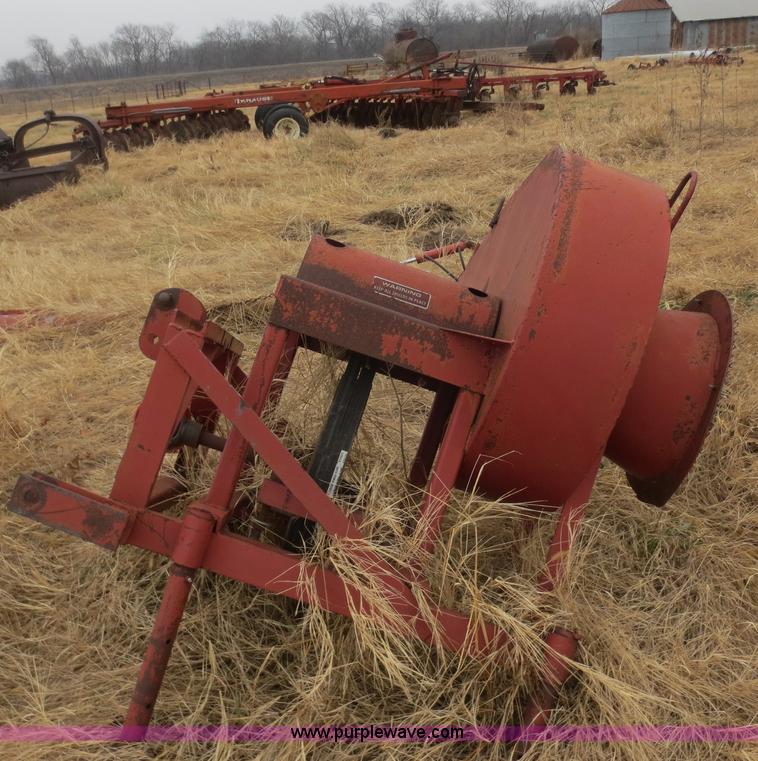 image for item F8091 Blow-Hard bunk blower