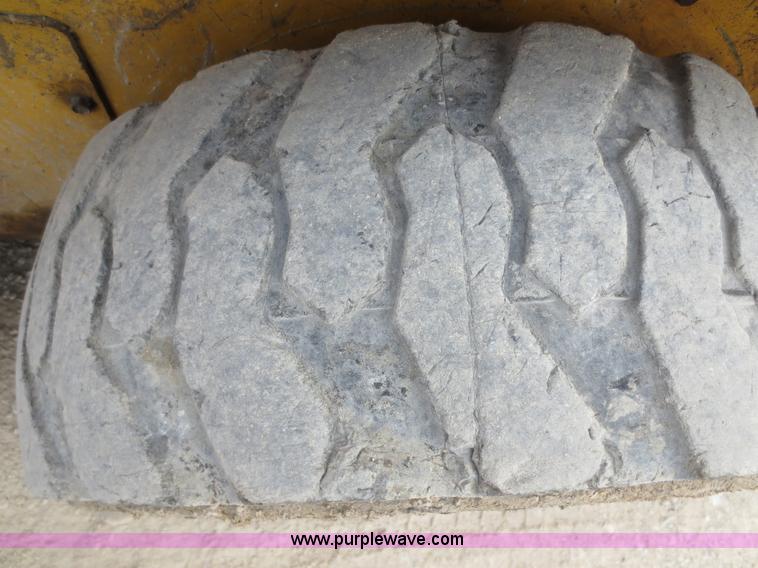 image for item F8113 1999 Gehl 4635SX skid steer