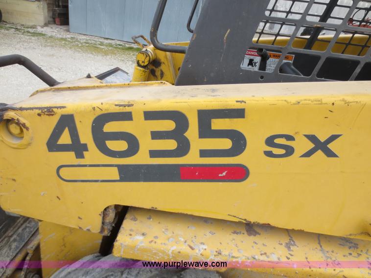 image for item F8113 1999 Gehl 4635SX skid steer