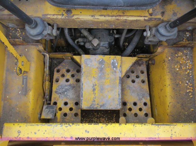 image for item F8113 1999 Gehl 4635SX skid steer