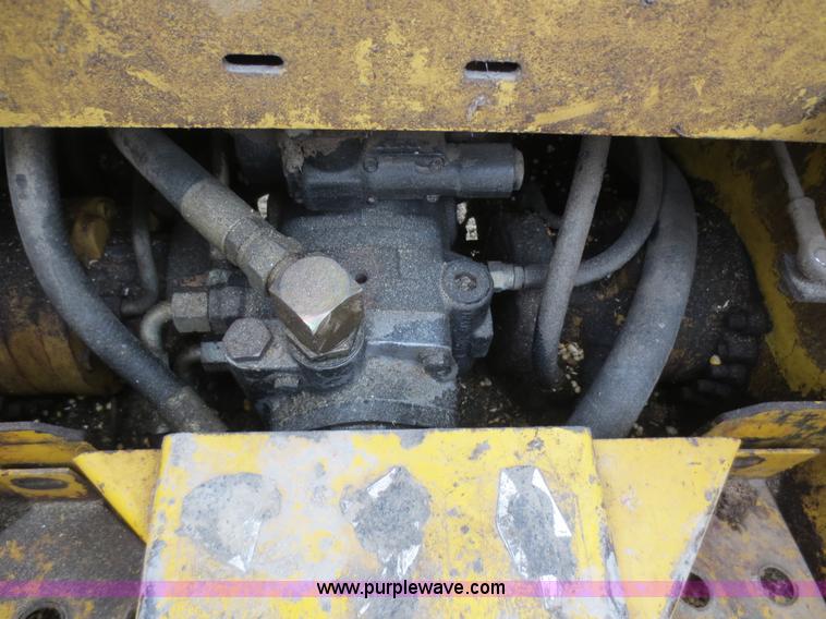 image for item F8113 1999 Gehl 4635SX skid steer
