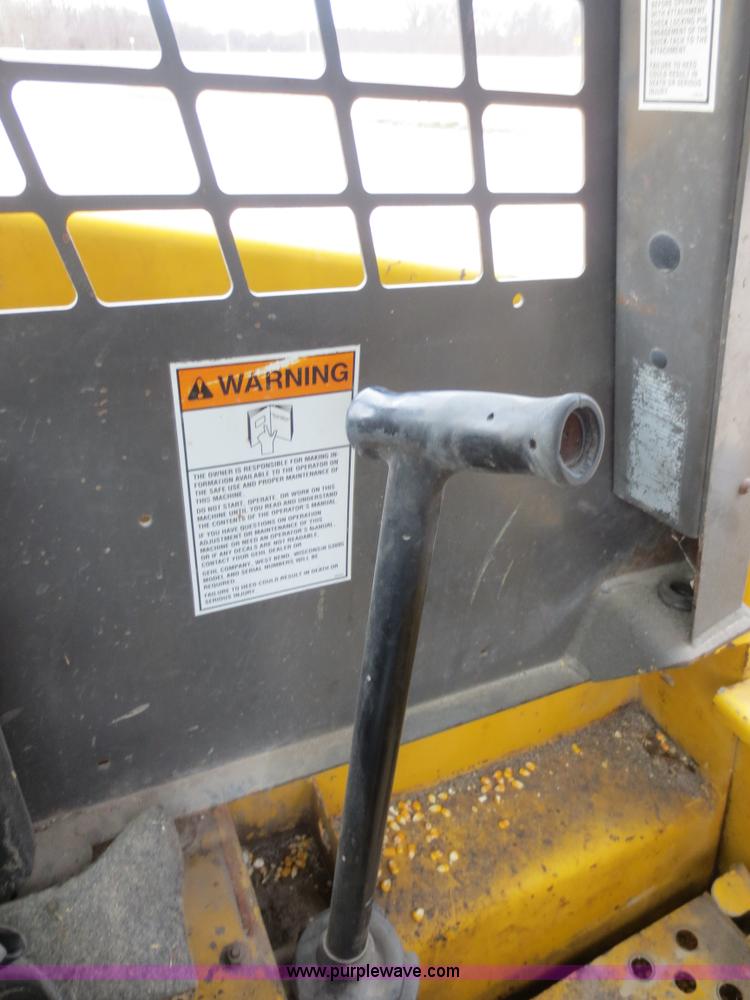 image for item F8113 1999 Gehl 4635SX skid steer