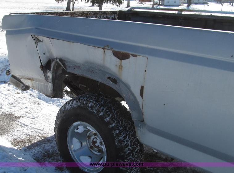 image for item G2217 1984 Ford F150 XLT SuperCab pickup truck