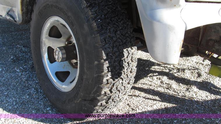 image for item G2217 1984 Ford F150 XLT SuperCab pickup truck