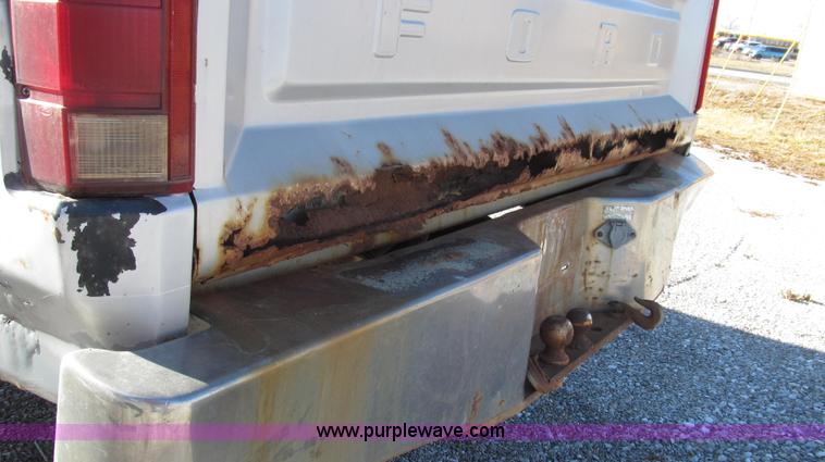 image for item G2217 1984 Ford F150 XLT SuperCab pickup truck