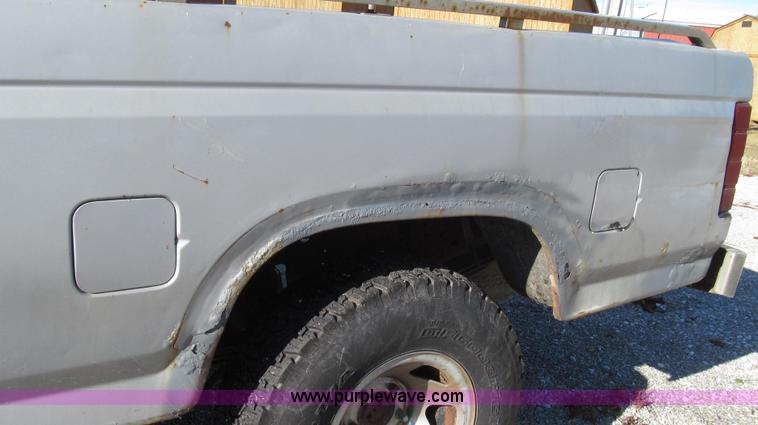 image for item G2217 1984 Ford F150 XLT SuperCab pickup truck