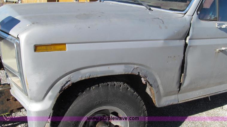 image for item G2217 1984 Ford F150 XLT SuperCab pickup truck