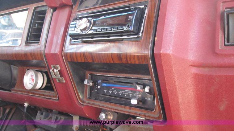 image for item G2217 1984 Ford F150 XLT SuperCab pickup truck