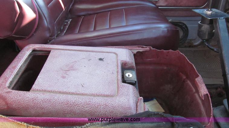 image for item G2217 1984 Ford F150 XLT SuperCab pickup truck