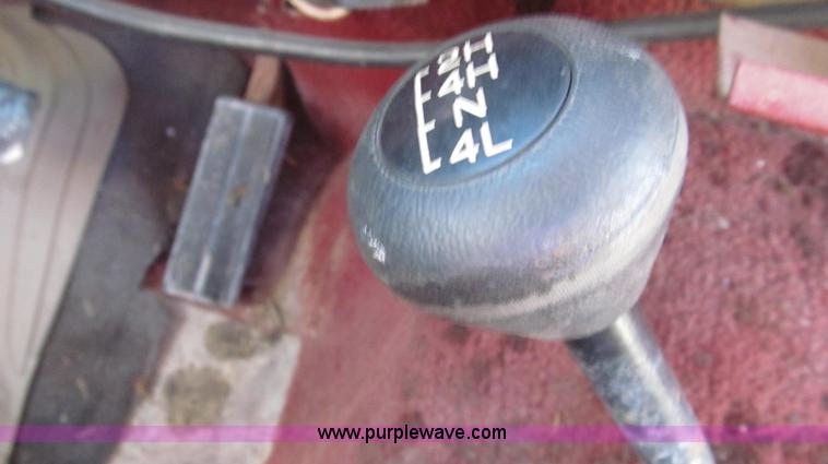 image for item G2217 1984 Ford F150 XLT SuperCab pickup truck