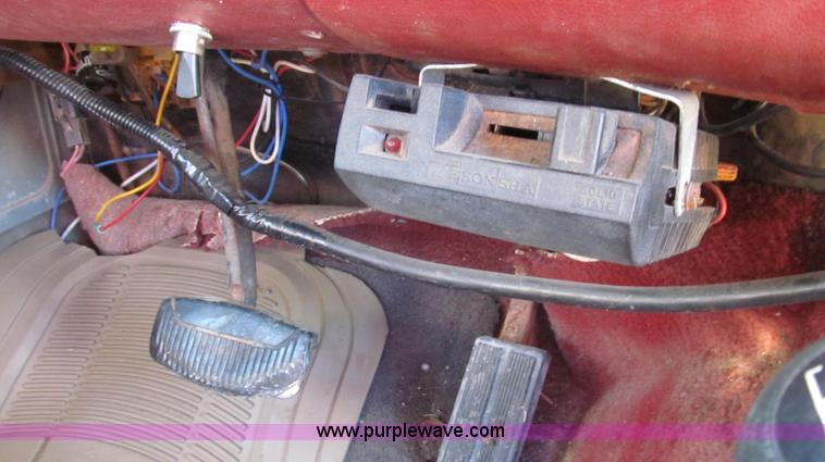 image for item G2217 1984 Ford F150 XLT SuperCab pickup truck