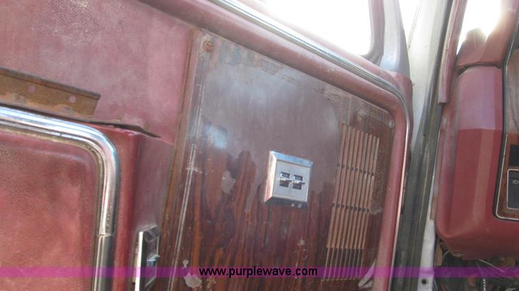 image for item G2217 1984 Ford F150 XLT SuperCab pickup truck