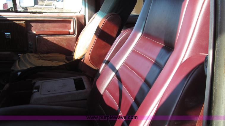 image for item G2217 1984 Ford F150 XLT SuperCab pickup truck