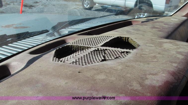 image for item G2217 1984 Ford F150 XLT SuperCab pickup truck