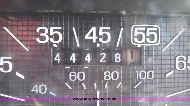 image for item G2217 1984 Ford F150 XLT SuperCab pickup truck