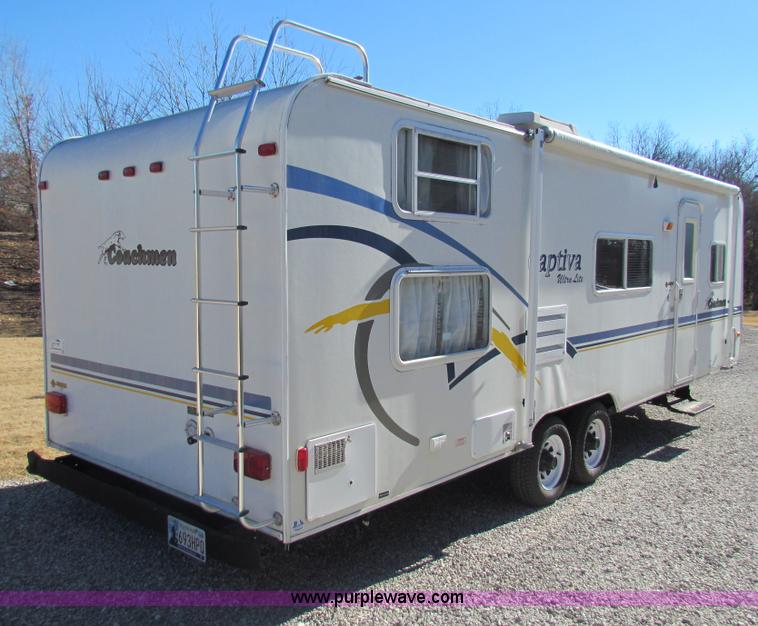 image for item G4391 2002 Coachman Captiva Ultralight travel trailer