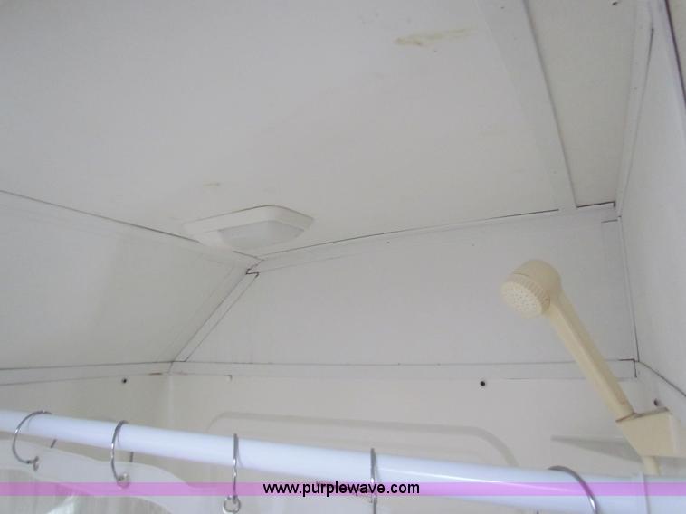 image for item G4391 2002 Coachman Captiva Ultralight travel trailer