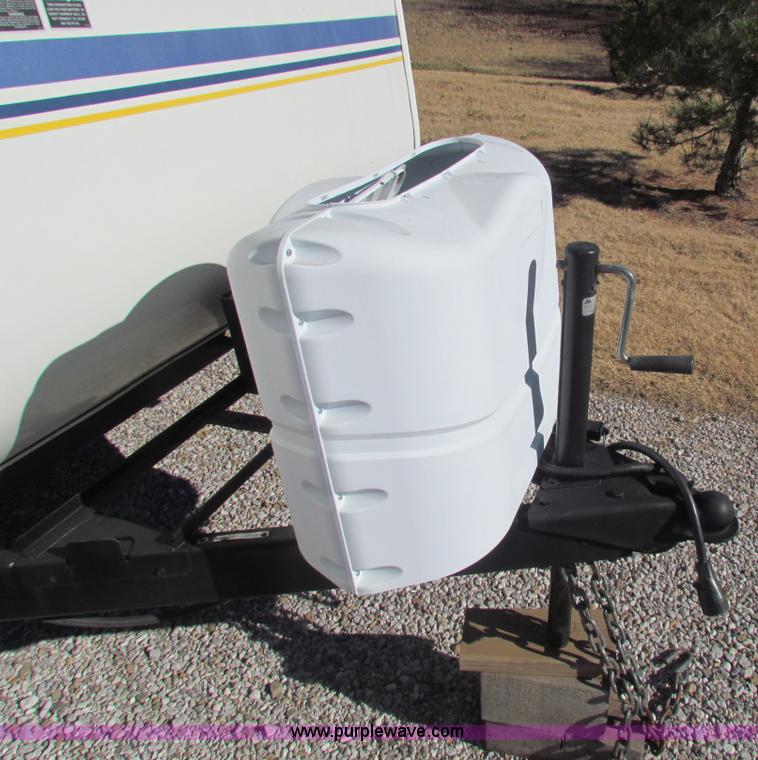 image for item G4391 2002 Coachman Captiva Ultralight travel trailer