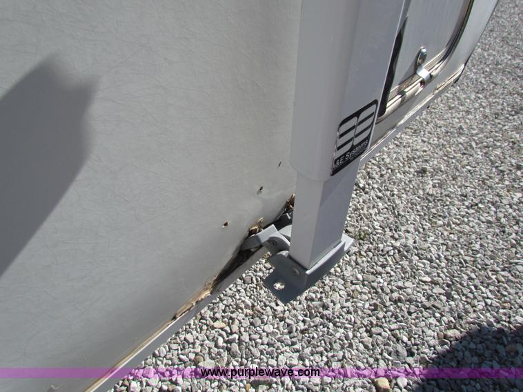 image for item G4391 2002 Coachman Captiva Ultralight travel trailer