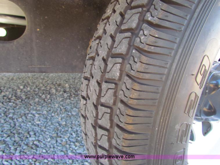 image for item G4391 2002 Coachman Captiva Ultralight travel trailer