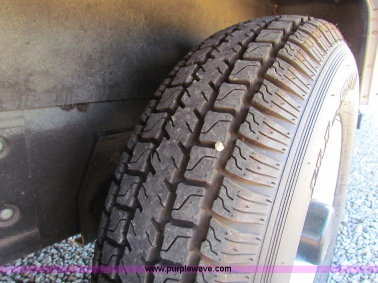 image for item G4391 2002 Coachman Captiva Ultralight travel trailer