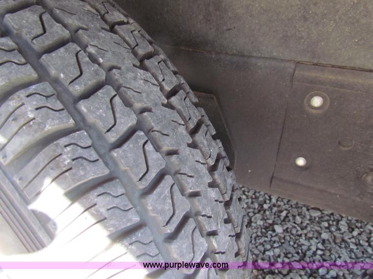 image for item G4391 2002 Coachman Captiva Ultralight travel trailer