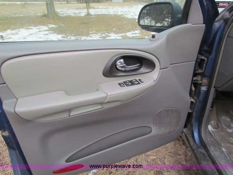 image for item G4471 2005 Chevrolet Trailblazer LS SUV