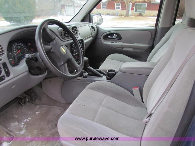 image for item G4471 2005 Chevrolet Trailblazer LS SUV