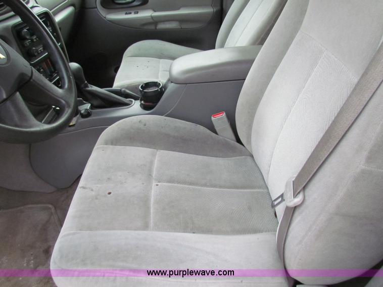 image for item G4471 2005 Chevrolet Trailblazer LS SUV