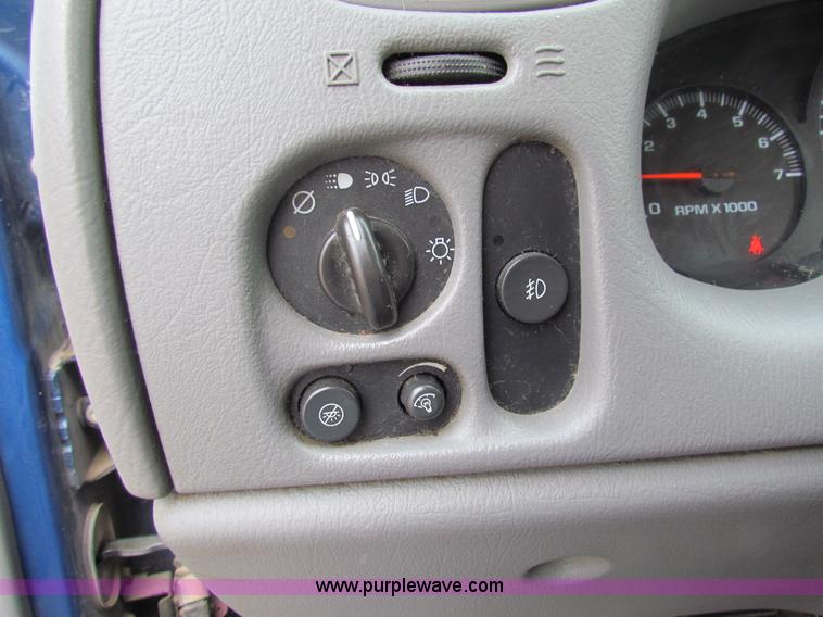 image for item G4471 2005 Chevrolet Trailblazer LS SUV