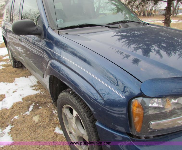 image for item G4471 2005 Chevrolet Trailblazer LS SUV