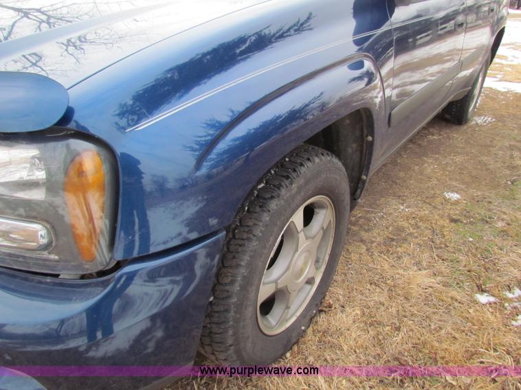 image for item G4471 2005 Chevrolet Trailblazer LS SUV