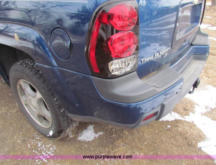 image for item G4471 2005 Chevrolet Trailblazer LS SUV