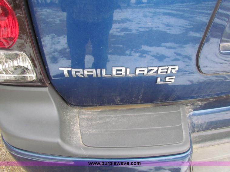 image for item G4471 2005 Chevrolet Trailblazer LS SUV