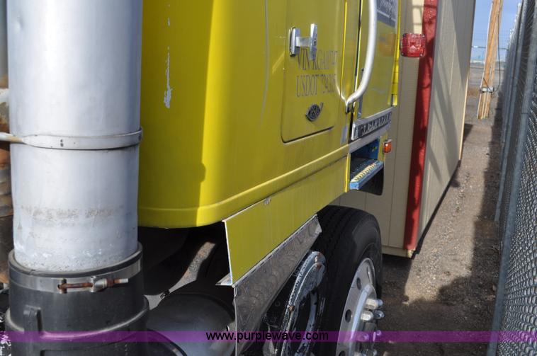 image for item G6320 1980 International Harvester 4070 Transtar II semi truck