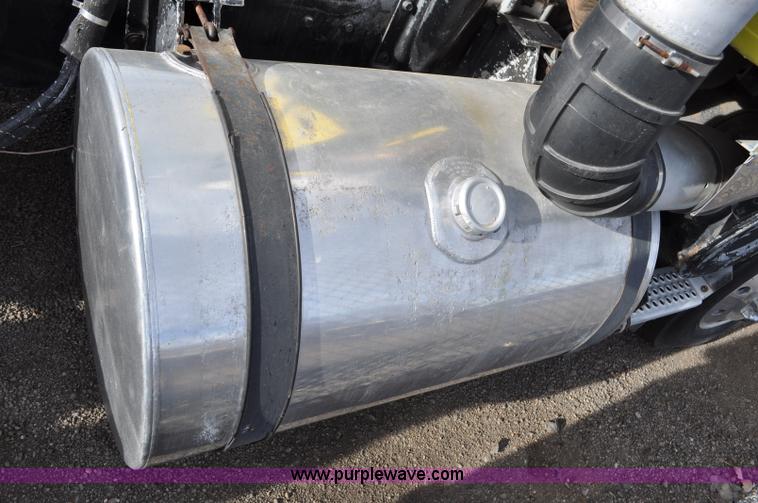 image for item G6320 1980 International Harvester 4070 Transtar II semi truck