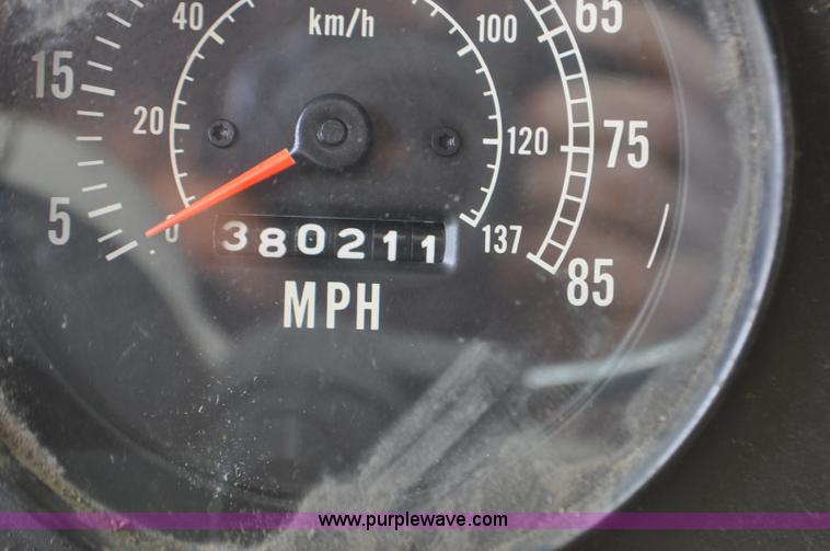 image for item G6320 1980 International Harvester 4070 Transtar II semi truck