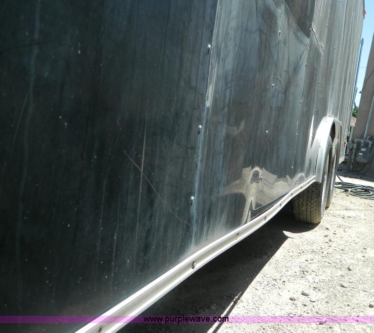 image for item G7906 2006 Haulmark TSC85X24WT2 24' enclosed trailer
