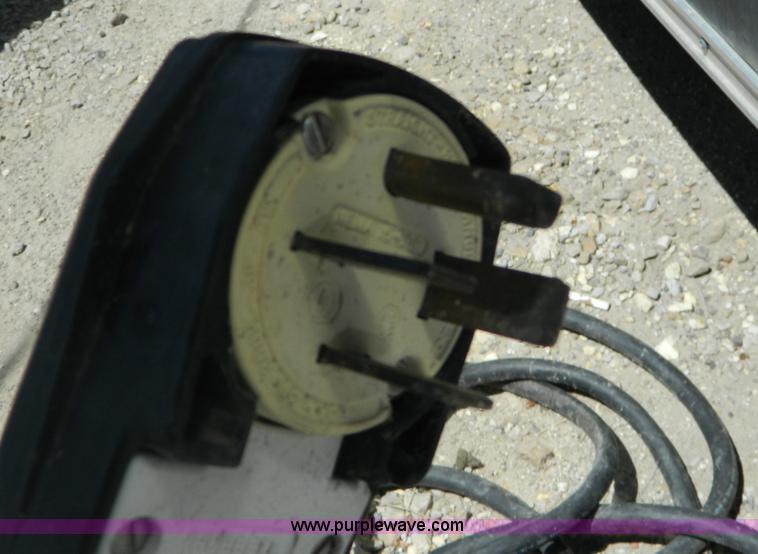 image for item G7906 2006 Haulmark TSC85X24WT2 24' enclosed trailer